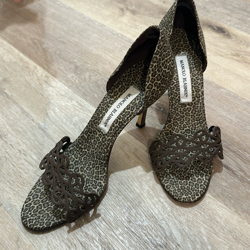 Manolo Blahnik Leopard Print Cutout Open Toe Heel - Size 8.5